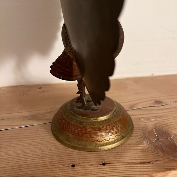 Early 20th Century Anglo-Indian Polychrome Etched Brass Peacock Figurine - Picture 7 of 8